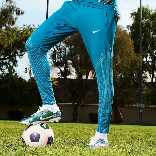 Nike Tiempo Emerald Legend 10 - Aadima Nepal -online shopping Nepal - Fashion -Buy Clothing Online in Nepal