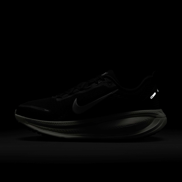 Buy Nike Vomero 18 M Road Running Shoes Online in Nepal - Online Shopping Nepal - Online Clothing Shop Nepal