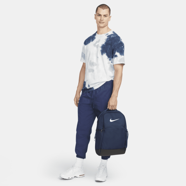 Buy Nike Brasilia 9.5 Training Backpack (24L) Online in Nepal - Online Shopping Nepal - Online Clothing Shop Nepal