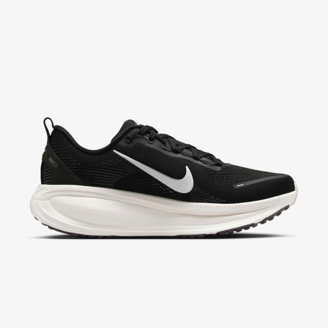 Buy Nike Vomero 18 M Road Running Shoes Online in Nepal - Online Shopping Nepal - Online Clothing Shop Nepal