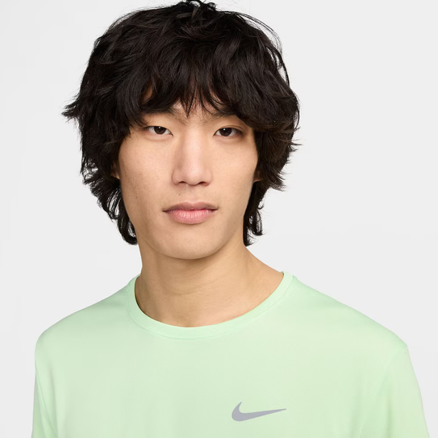 Buy Nike Men's DF Miler Running T-Shirt Online in Nepal - Online Shopping Nepal - Online Clothing Shop Nepal