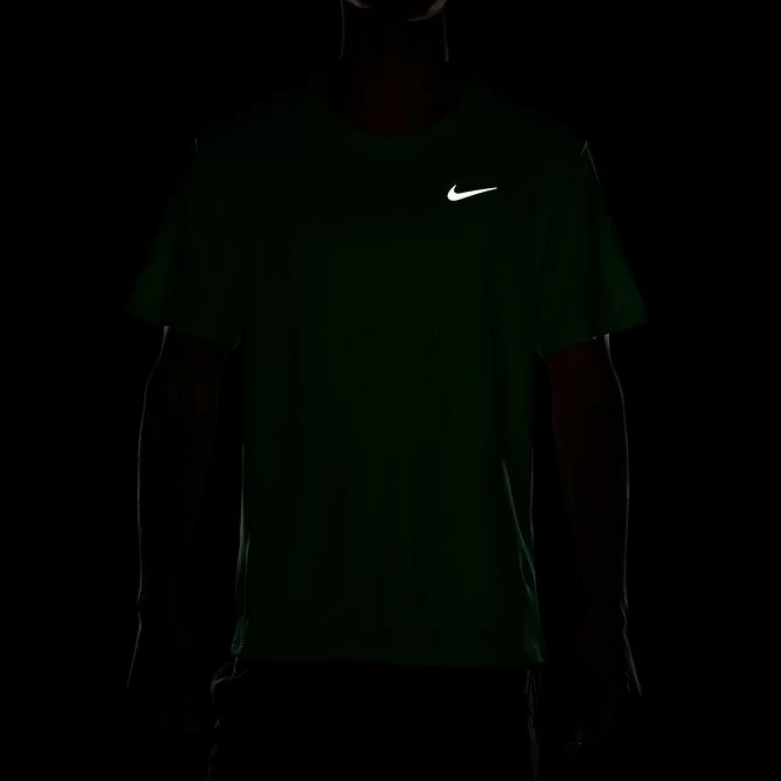 Buy Nike Men's DF Miler Running T-Shirt Online in Nepal - Online Shopping Nepal - Online Clothing Shop Nepal