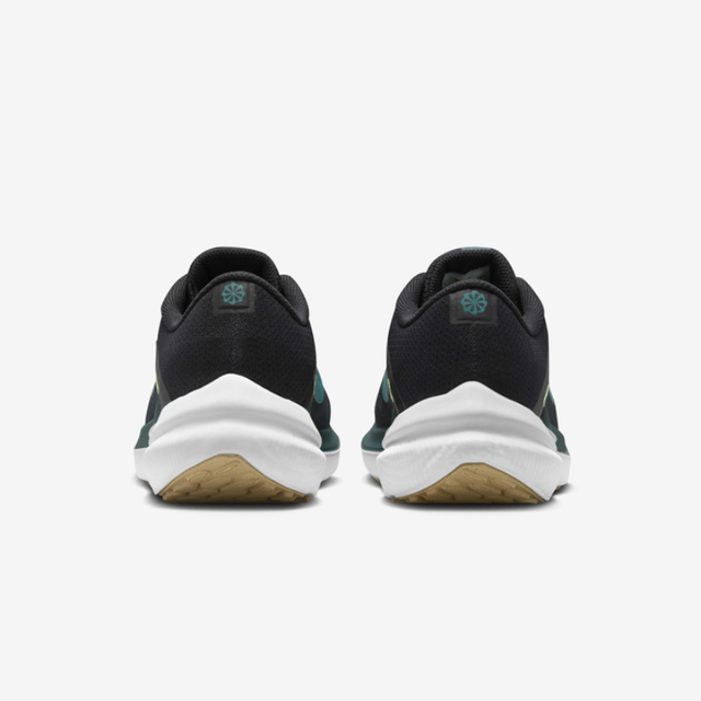 Buy Nike Winflo 10 M Road Running Shoes Online in Nepal - Online Shopping Nepal - Online Clothing Shop Nepal