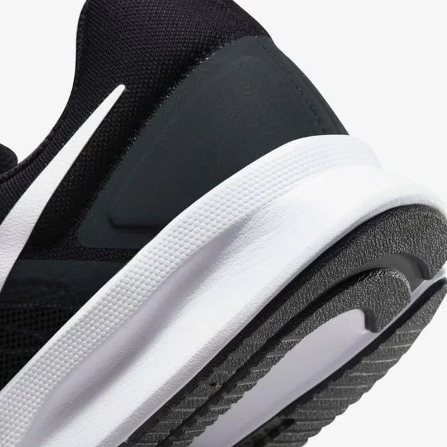 Nike Run Swift 3 Road Running Shoes - Aadima Nepal -online shopping Nepal - Fashion -Buy Clothing Online in Nepal