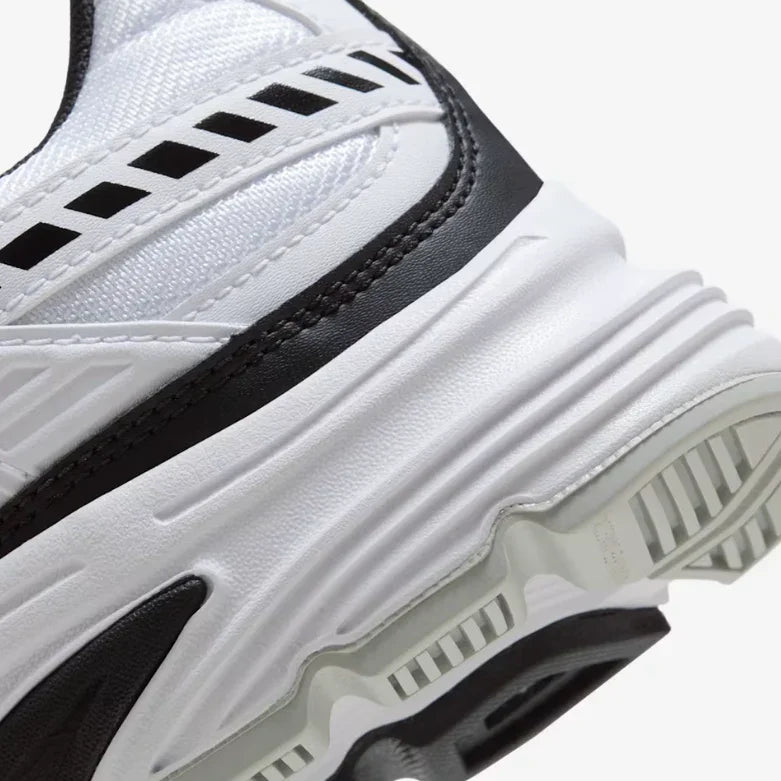 Nike Initiator Shoes - Aadima Nepal -online shopping Nepal - Fashion -Buy Clothing Online in Nepal