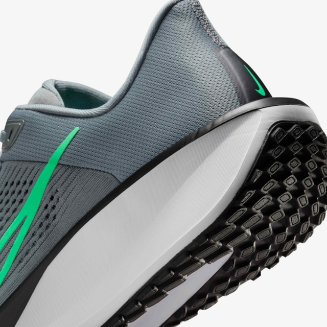 Buy Nike Quest 6 M Road Running Shoes Online in Nepal - Online Shopping Nepal - Online Clothing Shop Nepal
