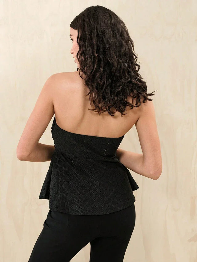 SHEIN Solid Ruffle Hem Tube Top/Black - Aadima Nepal -online shopping Nepal - Fashion -Buy Clothing Online  in Nepal