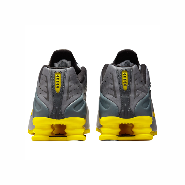 Buy Nike-Shox R4 SE Shoes Online in Nepal - Online Shopping Nepal - Online Clothing Shop Nepal