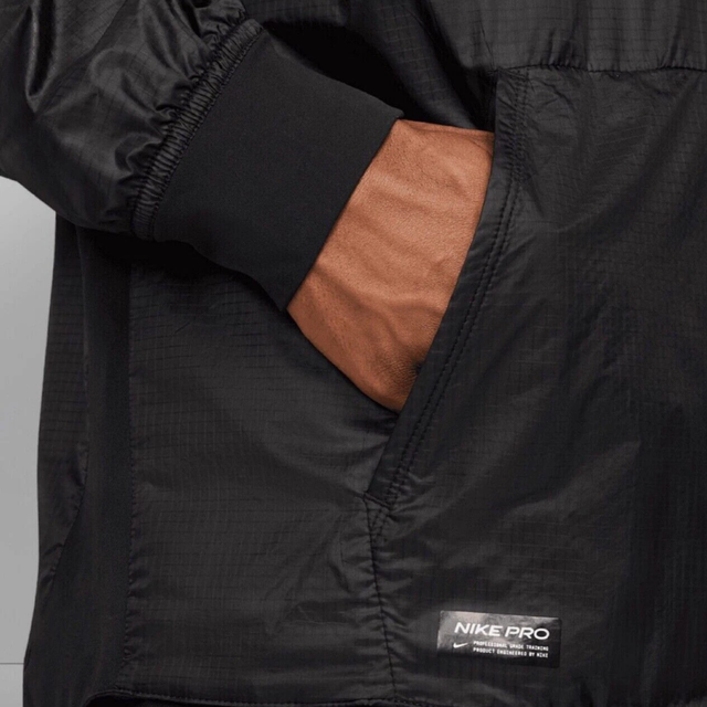 NIKE PRO 1/2 ZIP RUNNING HOODED JACKET