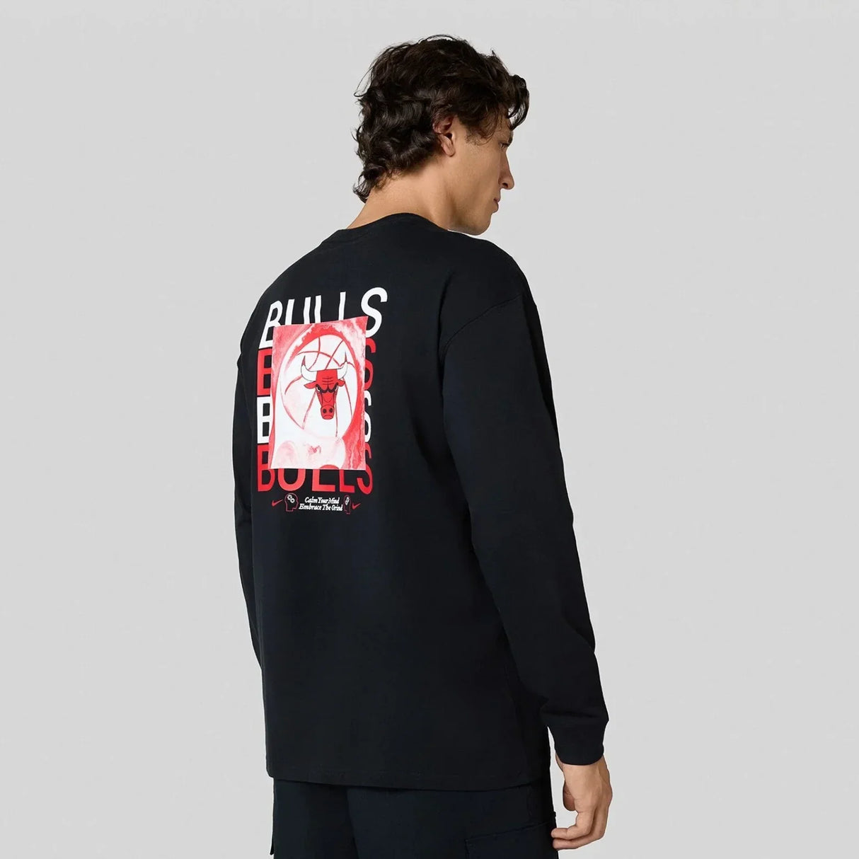 Chicago Bulls Courtside Men's Nike NBA Max90 Long-Sleeve T-Shirt - Aadima Nepal -online shopping Nepal - Fashion -Buy Clothing Online  in Nepal