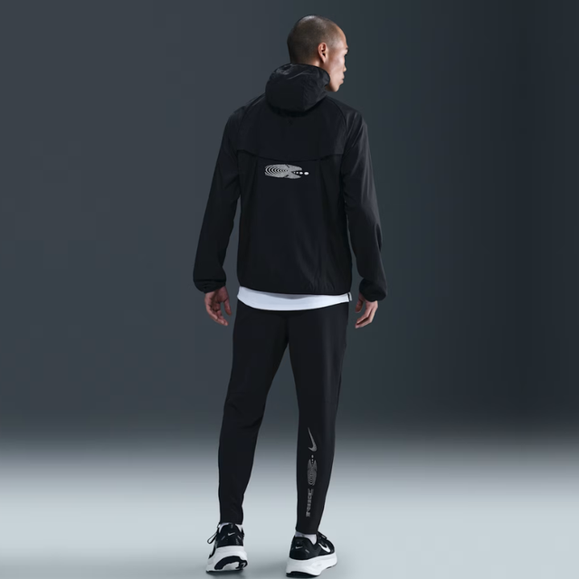 Buy Nike Stride M UV Repel Running Jacket Online in Nepal - Online Shopping Nepal - Online Clothing Shop Nepal