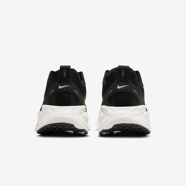 Buy Nike Vomero 18 M Road Running Shoes Online in Nepal - Online Shopping Nepal - Online Clothing Shop Nepal