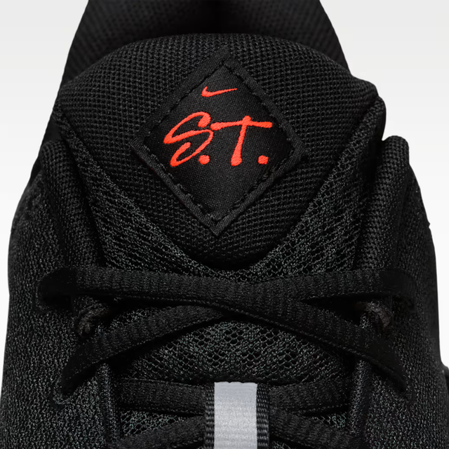 Buy Nike S.T. Glow EP Basketball Shoes Online in Nepal - Online Shopping Nepal - Online Clothing Shop Nepal