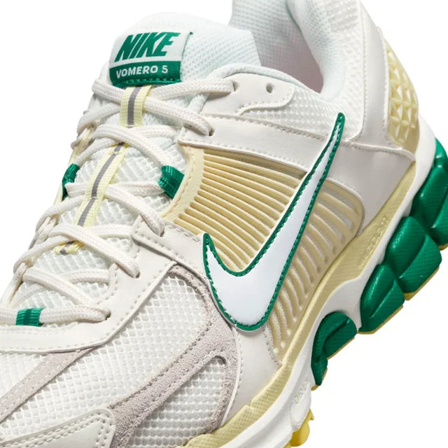NikeAir Zoom Vomero 5 - Aadima Nepal -online shopping Nepal - Fashion -Buy Clothing Online  in Nepal