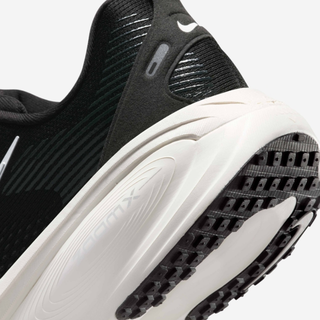 Buy Nike Vomero 18 M Road Running Shoes Online in Nepal - Online Shopping Nepal - Online Clothing Shop Nepal