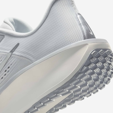 Buy Nike Quest 6 W Road Running Shoes Online in Nepal - Online Shopping Nepal - Online Clothing Shop Nepal